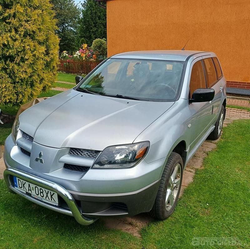 Srebrny Używany 2003 Mitsubishi Outlander SUV | 10 500 zł (Uczciwa cena) - Obraz 1/4