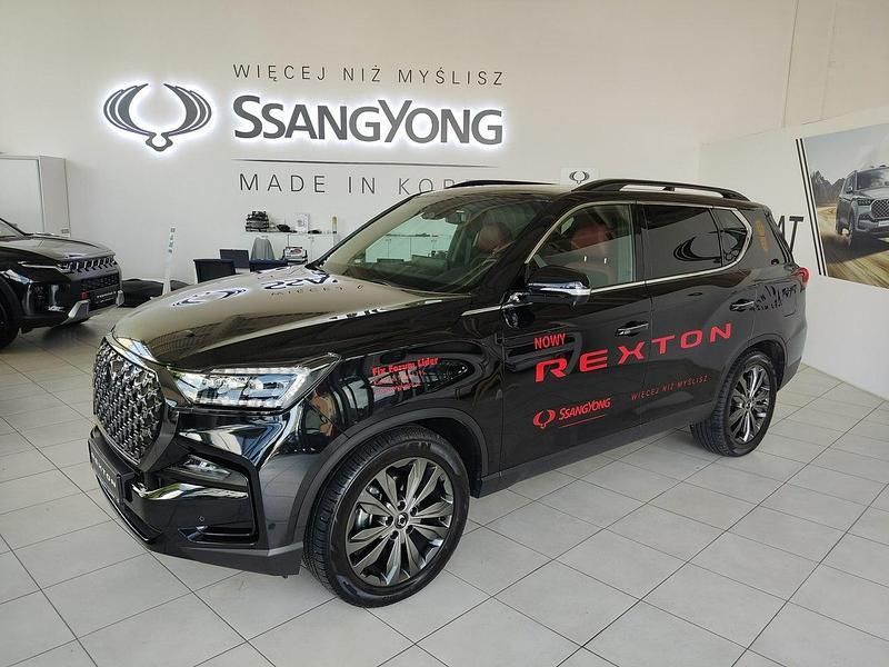 Czarny (metalik) Używany 2023 Ssangyong Rexton SUV | 265 000 zł - Obraz 1/4