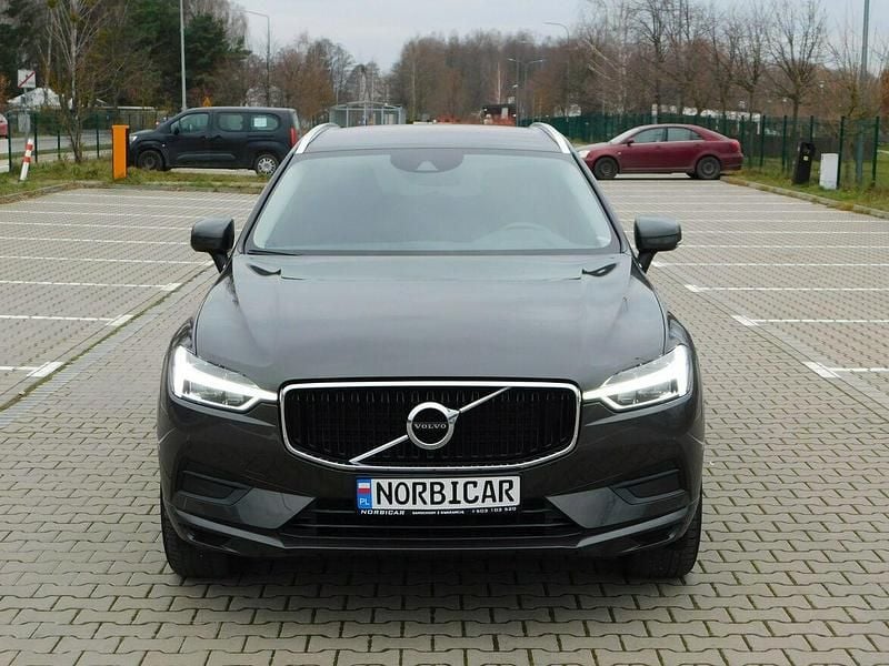Używany Volvo XC60 150 KM (110 kW) 2019 Czarny SUV