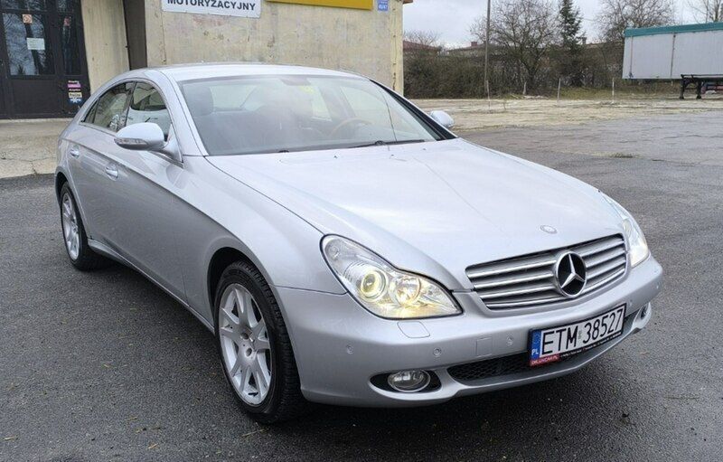 Używany Mercedes CLS350 292 KM (214 kW) 2007 Srebrny (metalik) Sedan/Limuzyna