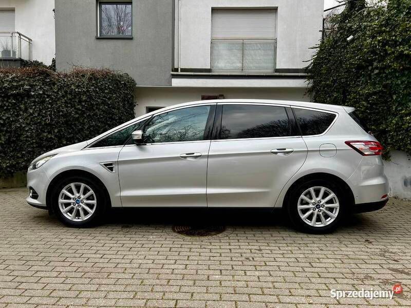 Srebrny Używany 2018 Ford S-MAX S Minivan | 38 500 zł (Super Cena) - Obraz 1/4