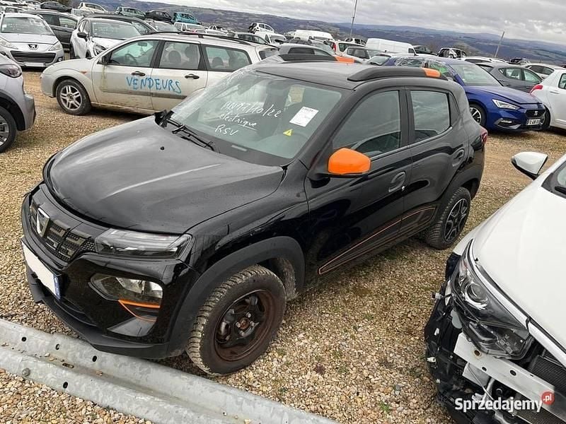 Czarny Używany 2022 Dacia Spring Comfort Plus Hatchback | 14 300 zł - Obraz 1/4