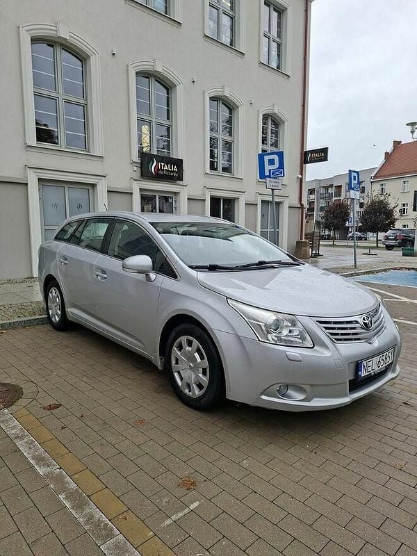 Srebrny Używany 2009 Toyota Avensis T2 Kombi | 19 300 zł (Uczciwa cena) - Obraz 1/4