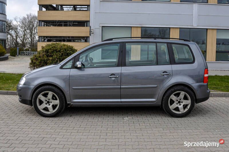 Używany 2005 VW Touran Minivan | 7500 zł - Obraz 1/4