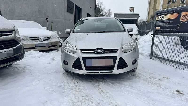 Używany Ford Focus 115 KM (84 kW) 2014 Srebrny (metalik) Hatchback