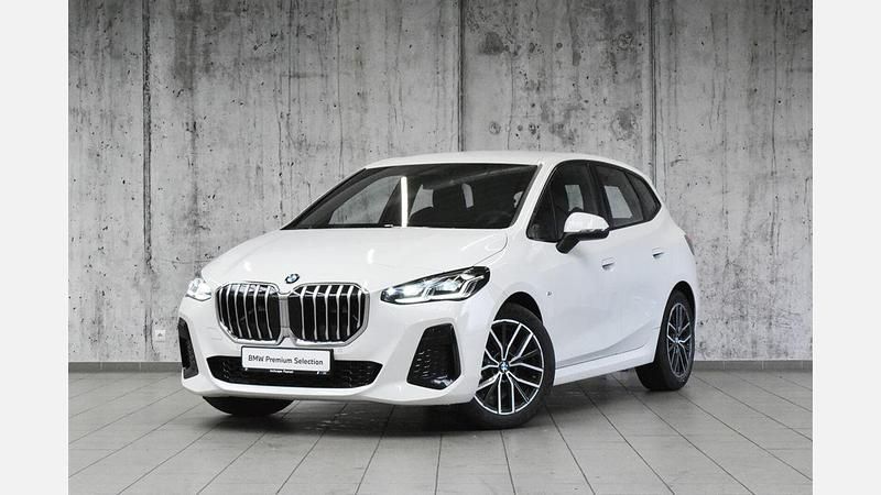 Biel alpejska Używany 2024 BMW 218 Active Tourer Luxury Line Minivan | 158 800 zł (Dość drogi) - Obraz 1/3