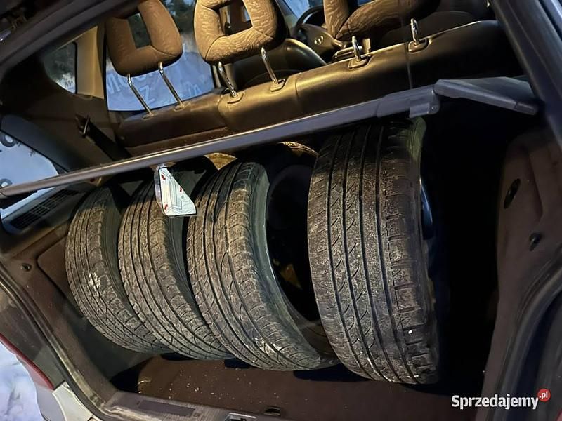 Używany Mercedes A170 Avantgarde 2003 Srebrny Hatchback