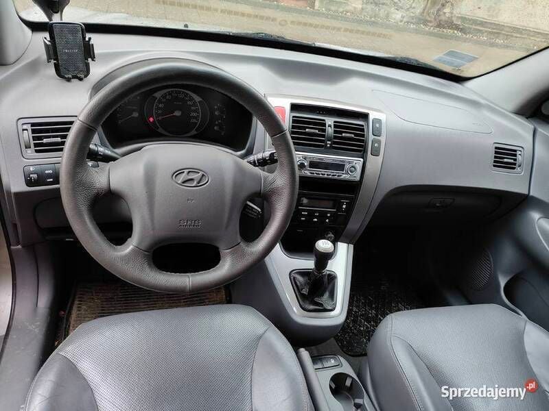 Używany Hyundai Tucson 2005 Srebrny SUV