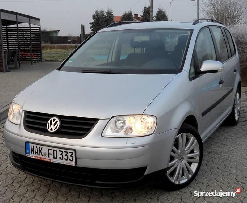 Używany VW Touran 2004 Srebrny Minivan