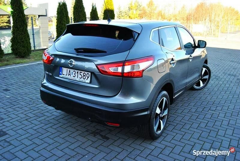 Używany Nissan Qashqai 115 KM (84 kW) 2014 Szary SUV