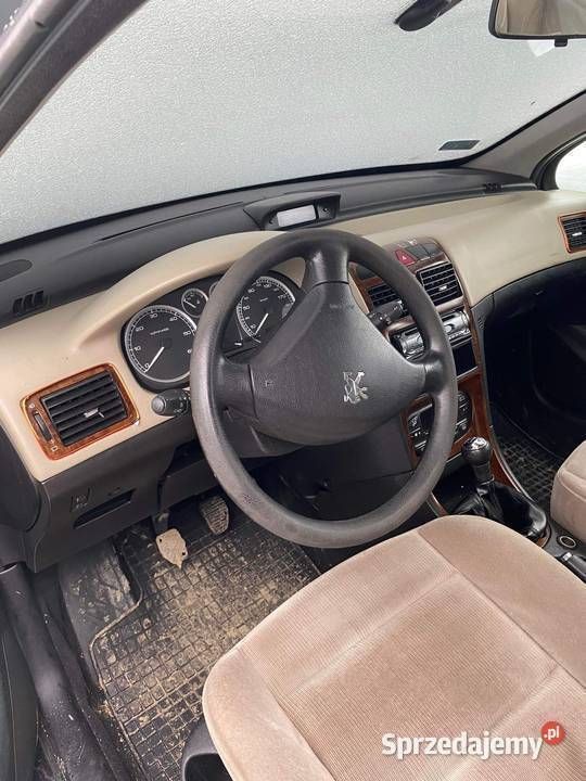 Używany Peugeot 307 2001 Fioletowy Hatchback