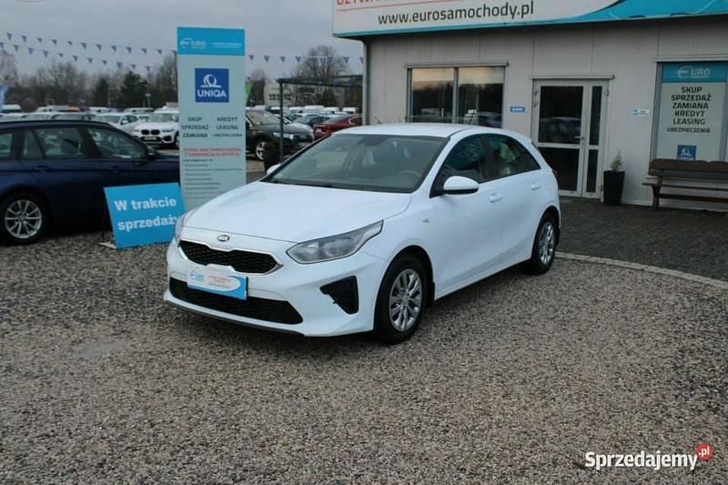 Biały Używany 2019 Kia Ceed 2 Hatchback | 40 210 zł (Dobra cena) - Obraz 1/4