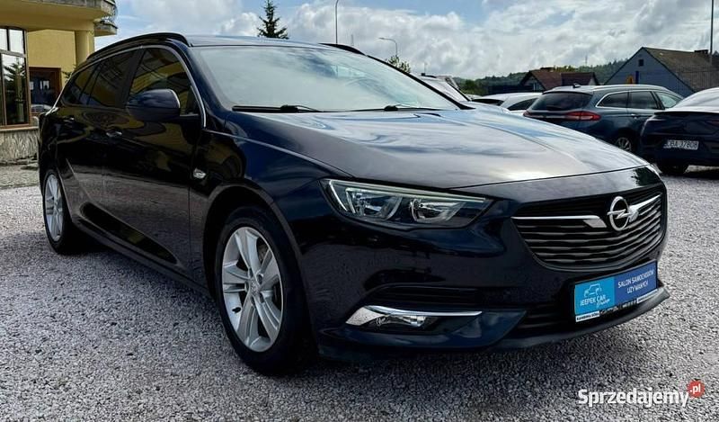 Używany Opel Insignia 170 KM (125 kW) 2019 Granatowy Kombi
