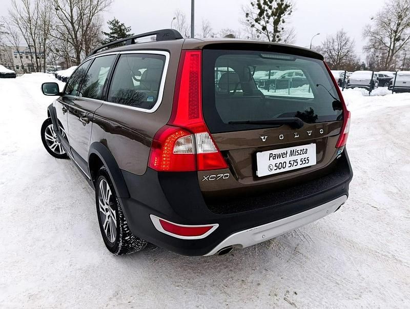 Używany Volvo XC70 163 KM (119 kW) 2012 Brązowy (metalik) Kombi