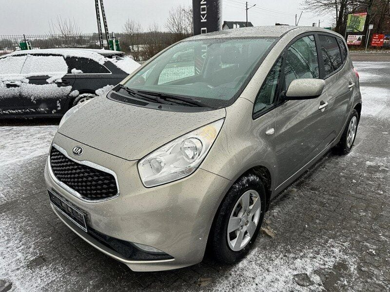Używany Kia Venga 128 KM (94 kW) 2015 Beżowy (metalik) Hatchback