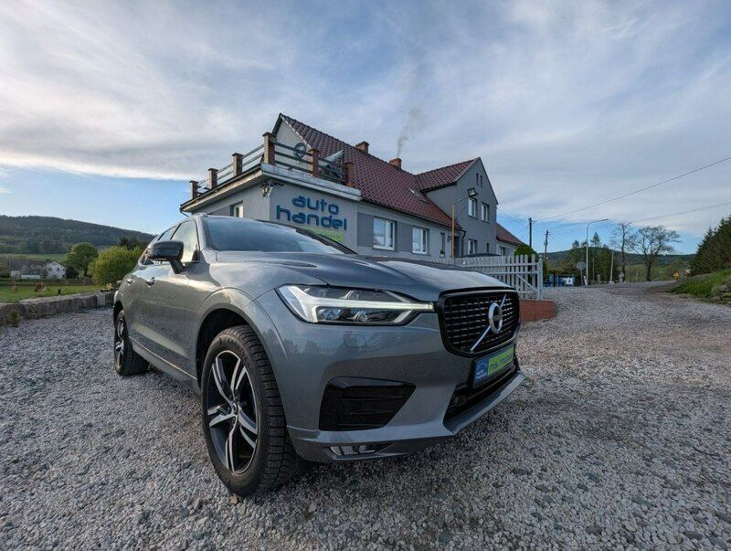 Szary Używany 2021 Volvo XC60 R-Design SUV | 125 000 zł (Dobra cena) - Obraz 1/4