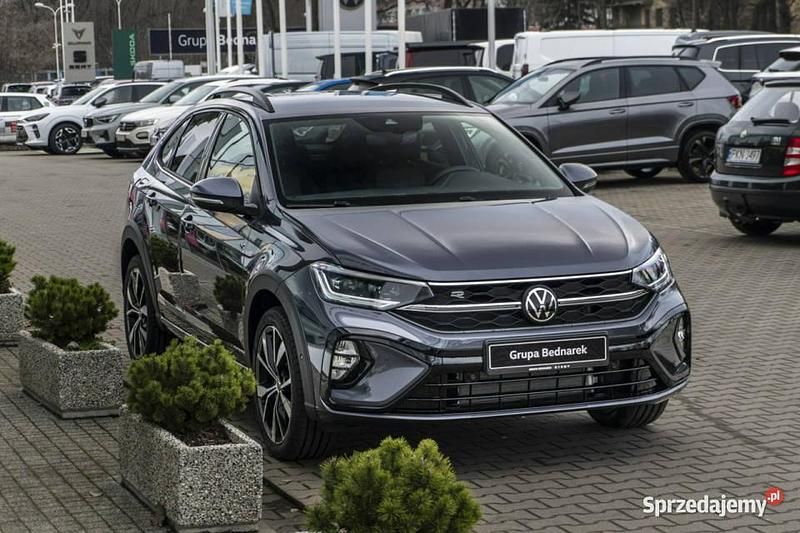 Nowe VW Taigo R-line Plus 150 KM (110 kW) 2025 Szary SUV