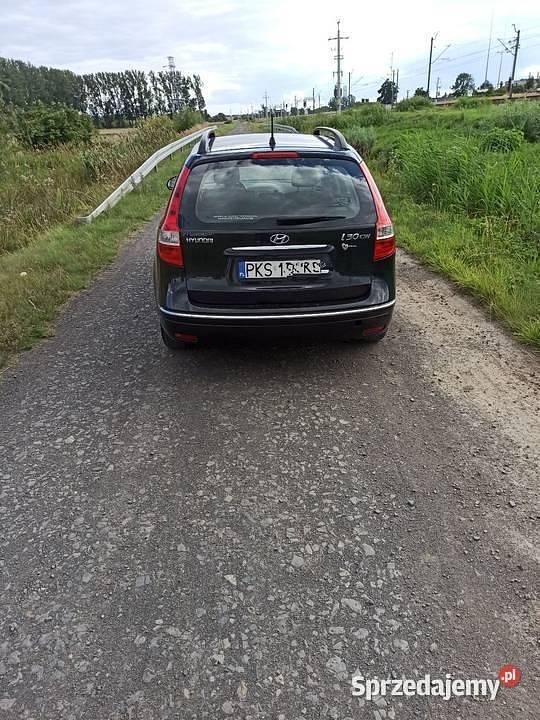 Czarny Używany 2010 Hyundai i30 Kombi | 9900 zł (Dobra cena) - Obraz 1/4