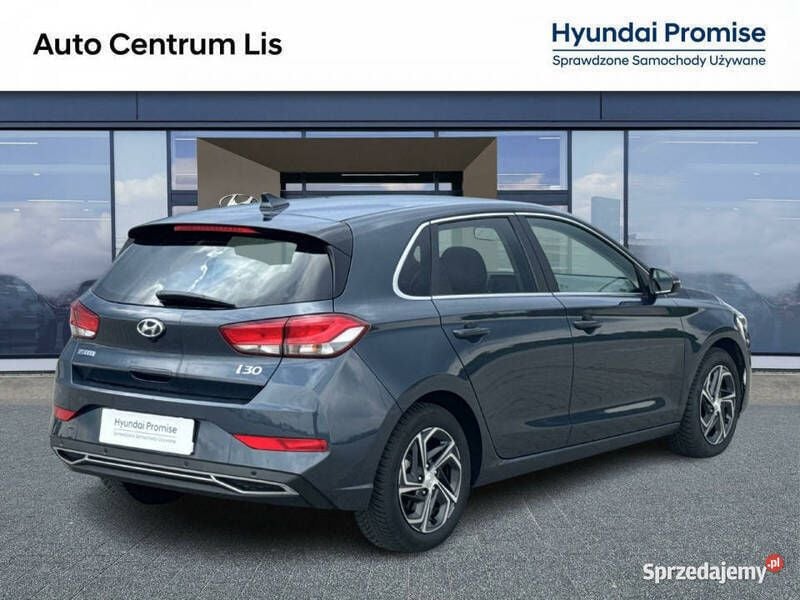 Używany Hyundai i30 2024 Granatowy Hatchback