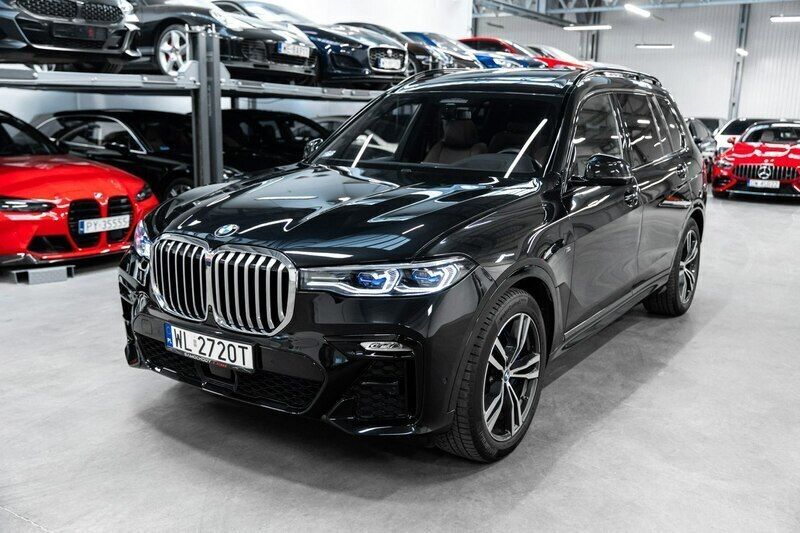 Czarny Używany 2021 BMW X7 Shadowline SUV | 337 178 zł (Dobra cena) - Obraz 1/4