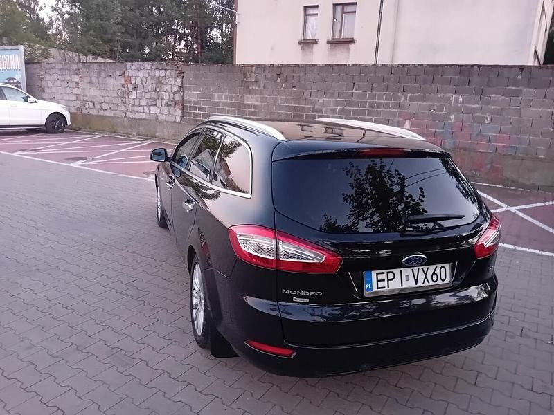 Używany Ford Mondeo 2013 Czarny Kombi