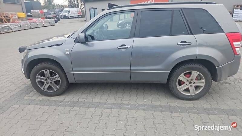 Srebrny Używany 2006 Suzuki Grand Vitara SUV | 15 500 zł (Uczciwa cena) - Obraz 1/4