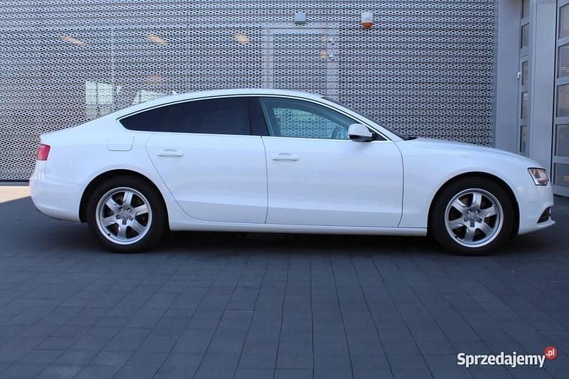 Biały Używany 2015 Audi A5 Sportback Sedan/Limuzyna | 45 000 zł - Obraz 1/4