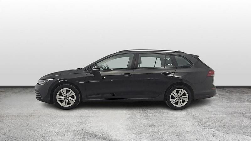 Używany VW Golf VIII Life 115 KM (84 kW) 2021 Szary Kombi