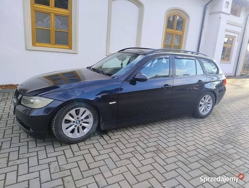 Używany BMW 320 2007 Granatowy Kombi