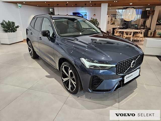 Używany Volvo XC60 455 KM (334 kW) 2024 Niebieski SUV