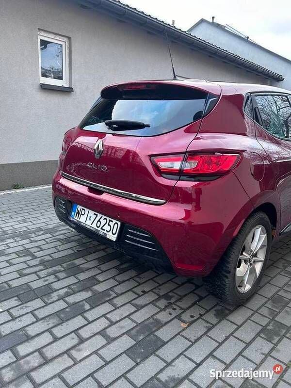 Używany Renault Clio IV LIMITED 2017 Bordowy Hatchback