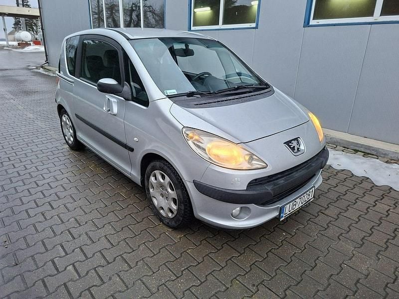 Używany Peugeot 1007 70 KM (51 kW) 2006 Inny Minivan