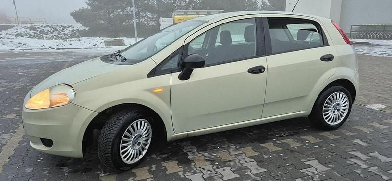 Zielony Używany 2006 Fiat Grande Punto Hatchback | 3450 zł (Dobra cena) - Obraz 1/4