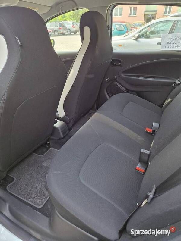 Używany Renault Zoe 52 kW (71 KM) 2021 Biały Hatchback