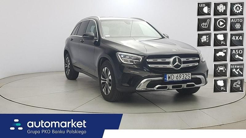 Czarny Używany 2022 Mercedes GLC200 SUV | 154 850 zł (Dobra cena) - Obraz 1/4