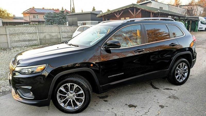Używany Jeep Cherokee 182 KM (133 kW) 2018 Czarny SUV