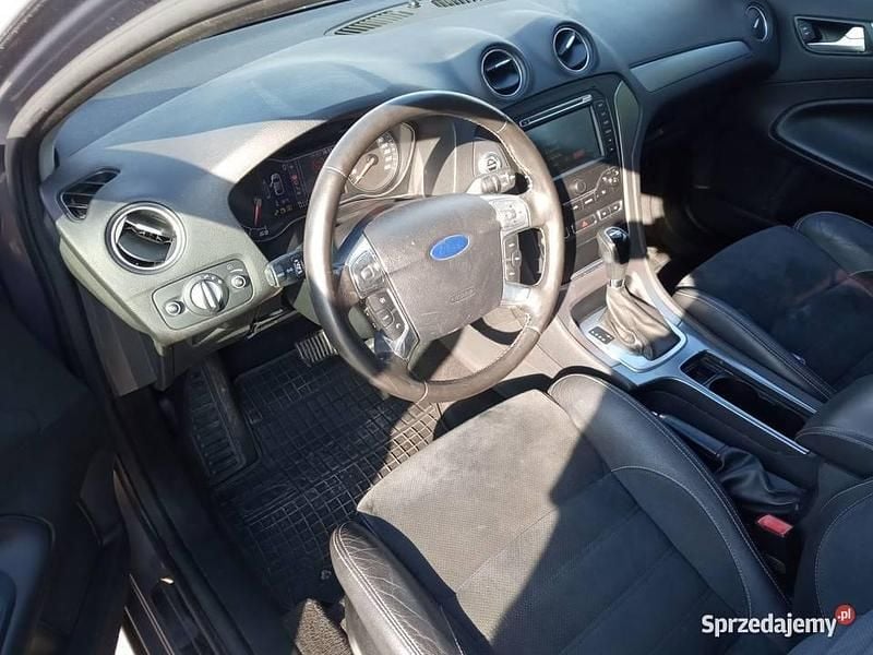 Używany Ford Mondeo 2011 Brązowy Hatchback