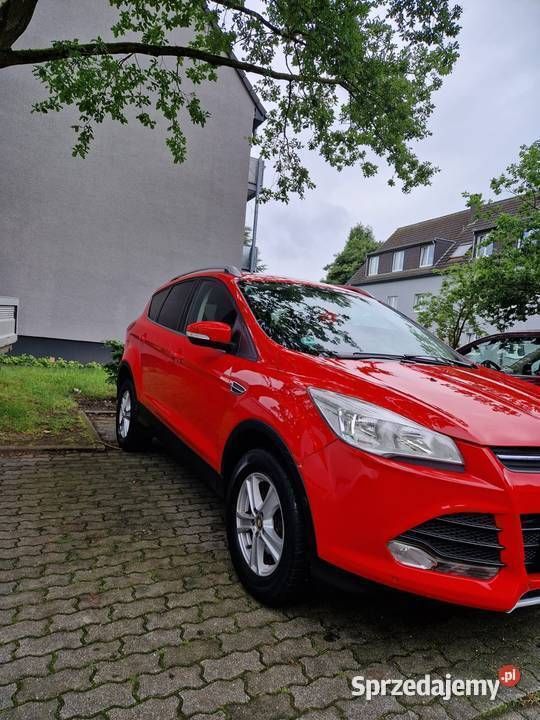 Czerwony Używany 2013 Ford Kuga SUV | 34 500 zł (Dobra cena) - Obraz 1/4