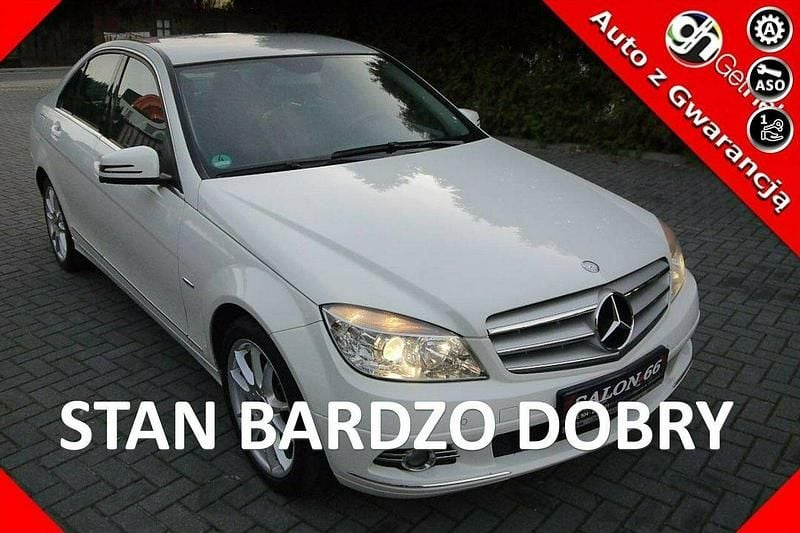 Biały Używany 2011 Mercedes C180 Sedan/Limuzyna | 36 800 zł (Super Cena) - Obraz 1/4