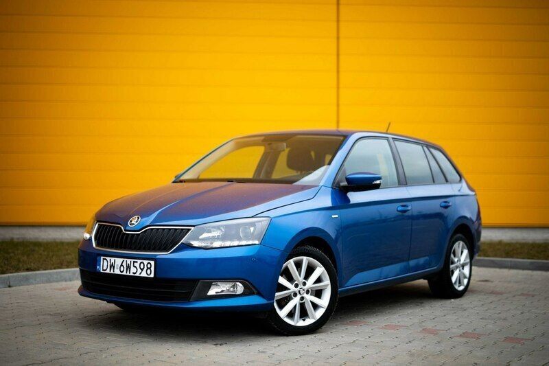 Niebieski Używany 2018 Skoda Fabia Kombi | 24 900 zł (Super Cena) - Obraz 1/4