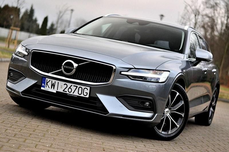 Inny (metalik, perła) Używany 2021 Volvo V60 Kombi | 81 900 zł (Super Cena) - Obraz 1/4