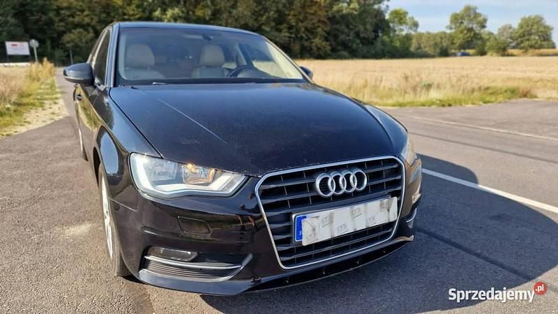 Czarny Używany 2014 Audi A3 Hatchback | 27 999 zł - Obraz 1/4