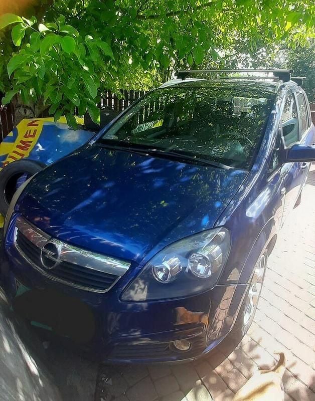 Niebieski Używany 2006 Opel Zafira Minivan | 8500 zł (Dobra cena) - Obraz 1/4