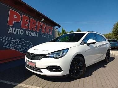 Inny kolor Używany 2019 Opel Astra Kombi | 45 900 zł (Dość drogi) - Obraz 1/4