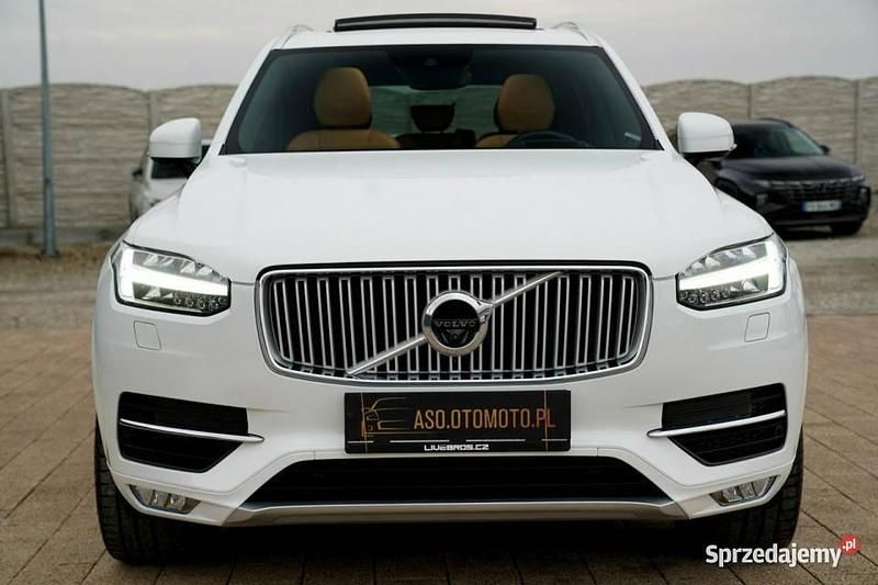 Biały Używany 2020 Volvo XC90 Inscription SUV | 156 700 zł (Uczciwa cena) - Obraz 1/4