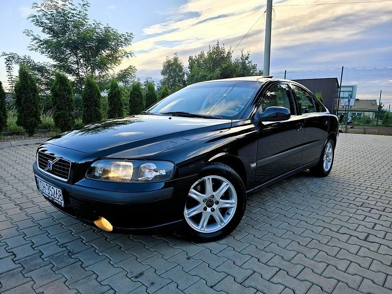 Czarny (metalik) Używany 2002 Volvo S60 Sedan/Limuzyna | 24 990 zł - Obraz 1/4