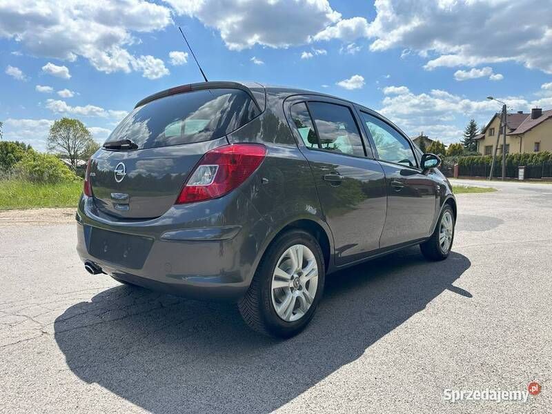 Używany Opel Corsa 87 KM (63 kW) 2011 Szary Hatchback