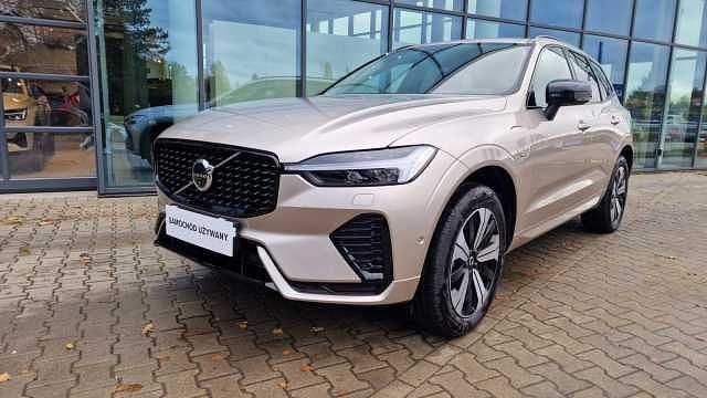 Szary Używany 2025 Volvo XC60 SUV | 259 900 zł - Obraz 1/4