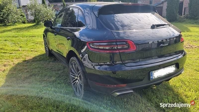 Czarny Używany 2016 Porsche Macan SUV | 124 900 zł (Super Cena) - Obraz 1/3