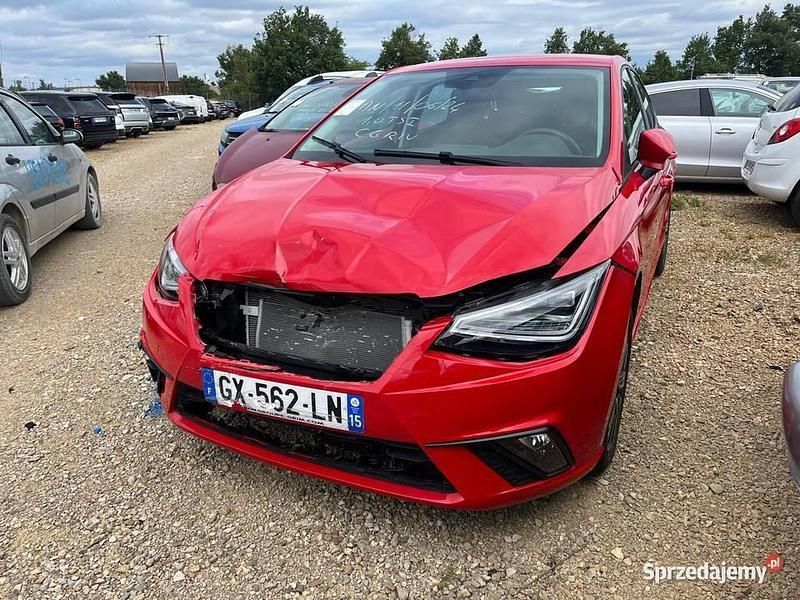 Czerwony Używany 2024 Seat Ibiza Hatchback | 39 500 zł - Obraz 1/4